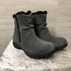 Khombu winter leather boots size 6 NEW